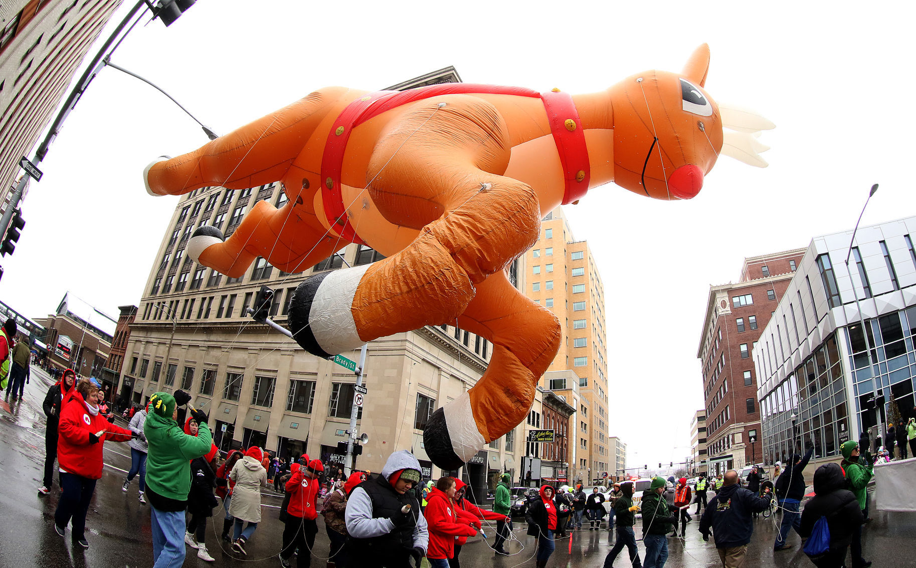 111718-qct-qca-parade-048